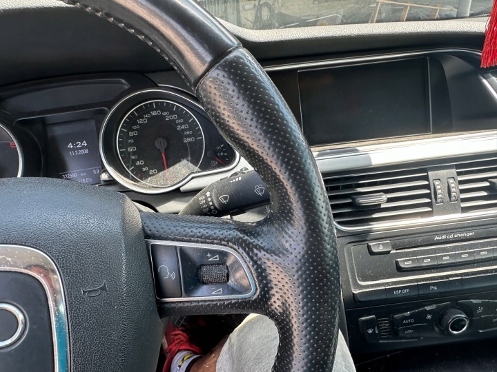фото №5, Кермо триспицевий голий чорна audi a5 8t do відновлення