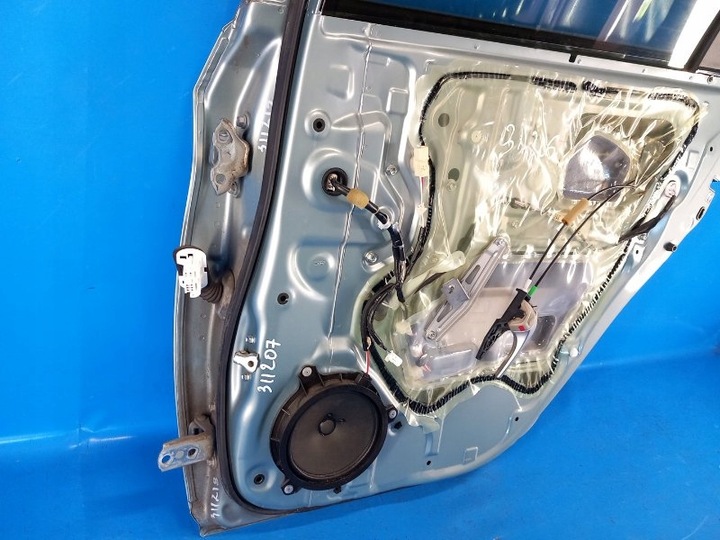 фото №9, Дверь задние правые toyota prius iii 3 6700347090