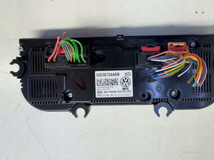 фото №7, Vw golf vii панель кондиционера 5ge907044an