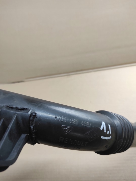 фото №8, Труба шланг przeów інтеркулер 1.5dci renault megane iii 8200981498