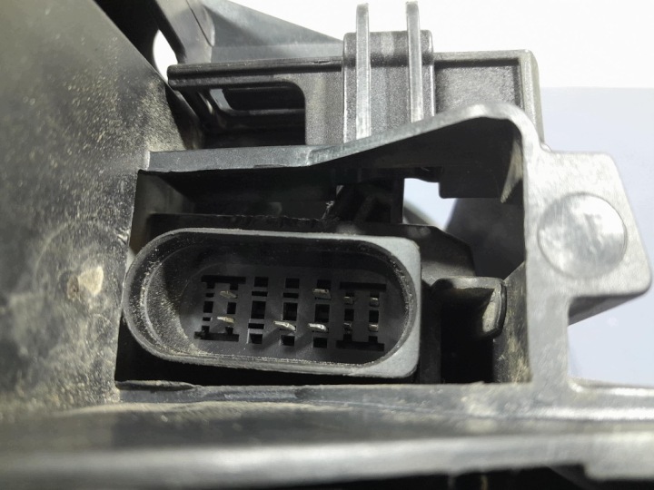 фото №10, Audi q7 4l 05- фара праве перед ксенон 4l0941004a