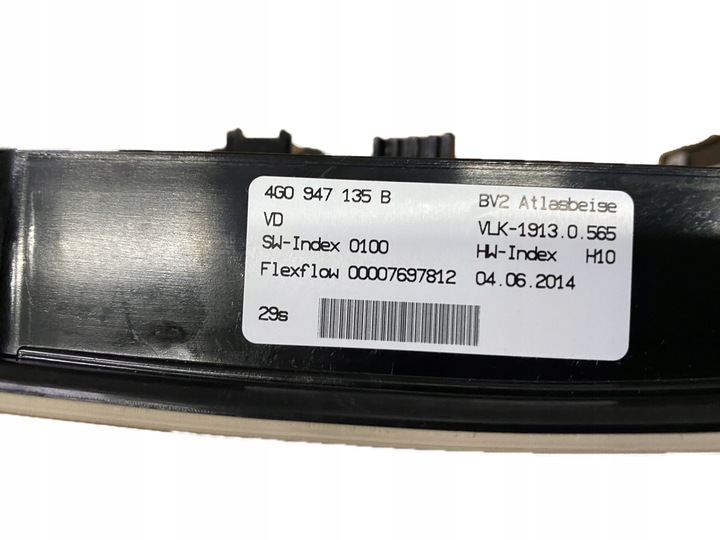 фото №4, Audi a6 a7 4g лампа интерьера led 4g0947135b