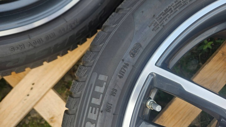 фото №11, Диски bmw g30 8x18" 5x112 8093915 шины pirelli зимний 245/45 r18 2024 r