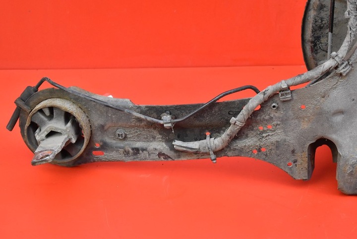 фото №6, Поворотна опора ступиця права зад volvo v70 3 iii 2.0 d 136 km 07-16