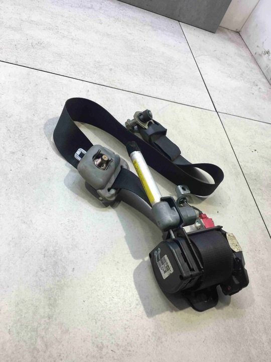 фото №1, Pas безпеки праві перед space star 1.9 did