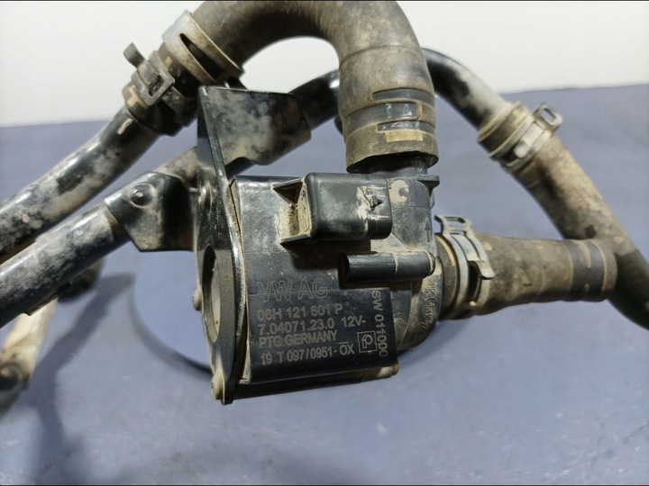 фото №5, Audi a8 d5 3.0 tdi ddvc 286 km mhev додатковий насос води шланг 06h121601p