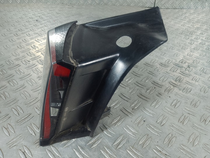 фото №3, Tesla 3 рестайлинг 20- лампа зад задняя левая