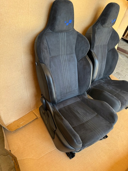 фото №11, Сидіння шкіряні сидіння диван салон renault megane iv gt універсал