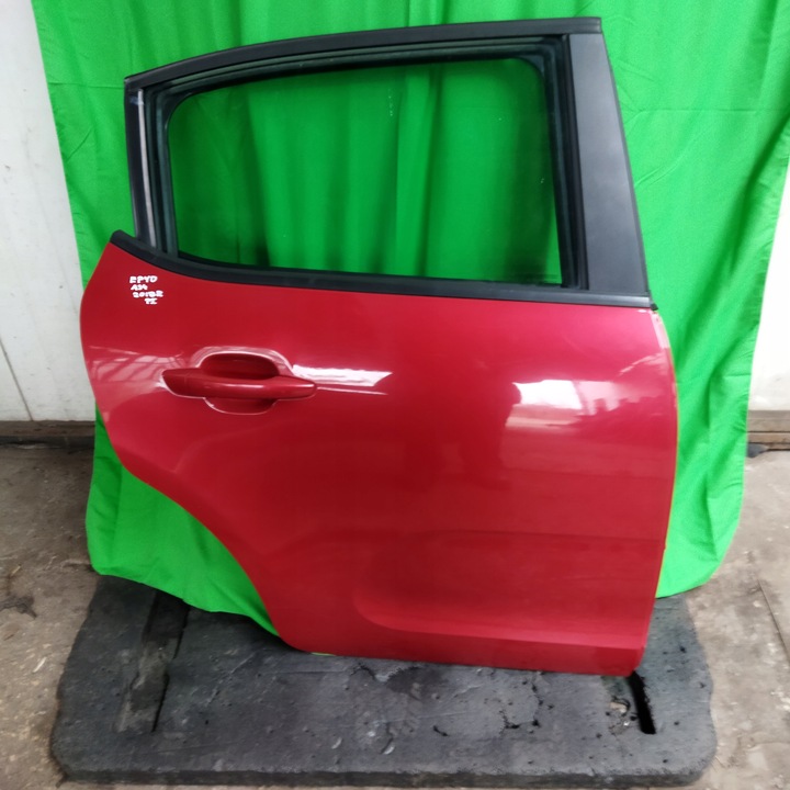 фото №1, Citroen c3 iii дверь правые зад крыша 2018r