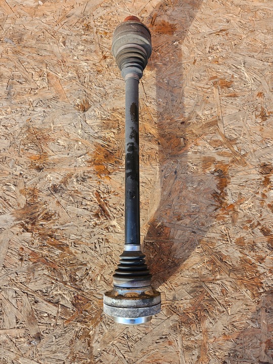 фото №1, Audi q5 80a полуось зад 80a501203e