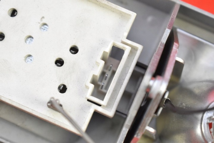 фото №8, Лампа освещение интерьера 7h5947105by20 vw transporter t5 2.5 tdi 131 km