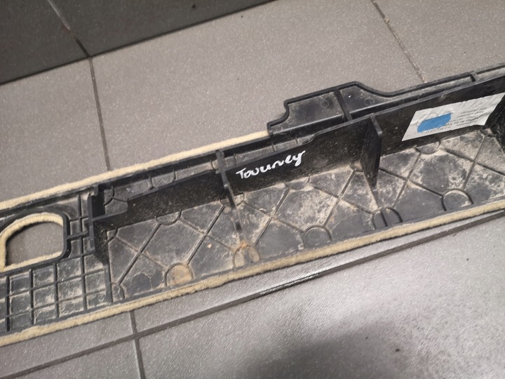 фото №10, Захист багажника права vw touareg 7l6863528g