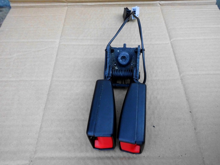 фото №1, Застёжка ремня зад opel zafira c 13251491 европа