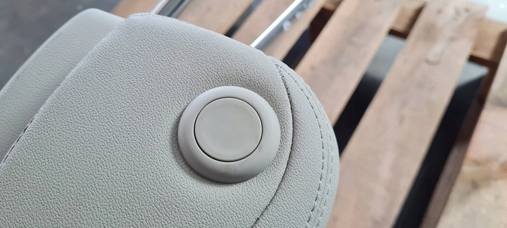 фото №11, Q3 83a підголівник сидіння лівий праві перед шкіра шкіряний