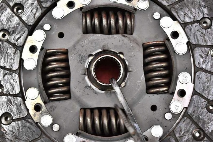 фото №5, Сцепление диск прижим 322014711 vw transporter t4 1.9 td 68 km 90-03