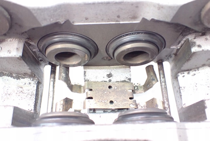 фото №8, Затискачі гальмівні перед brembo 338x30 q5 80a 20'