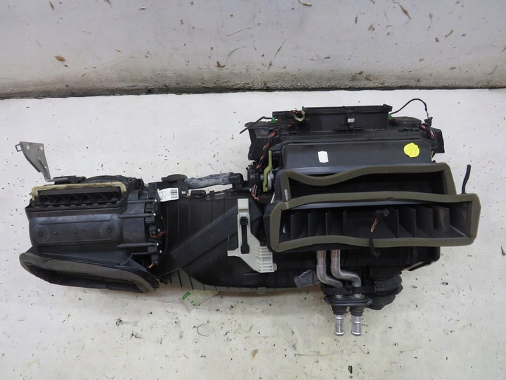 фото №1, Отопитель корпус нагревателя audi q5 8r