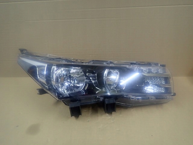 фото №1, Лампа права фара праві toyota corolla e16 led 2013-