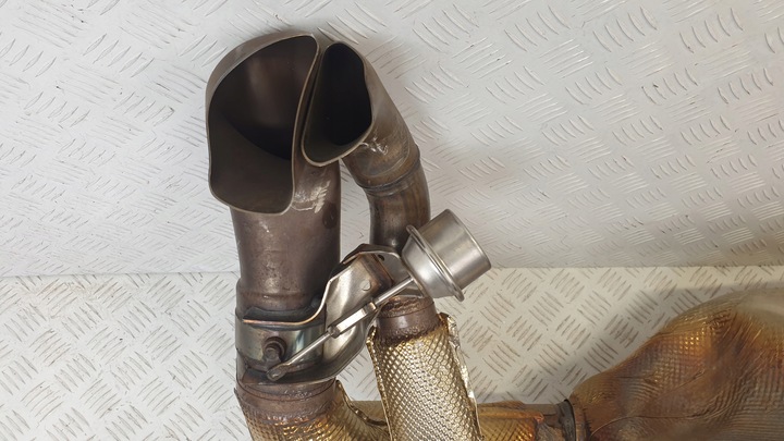 фото №9, Глушник вихлоп кінцевий audi r8 4s0251609b