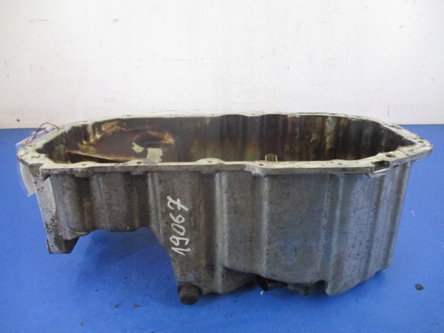 фото №4, Vw golf 5 v 1.6fsi bag поддон поддон масляная 03c103603j +датчик