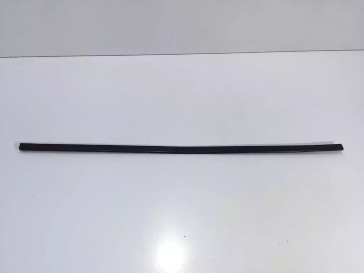 фото №3, Nissan leaf ii 2020 планка дверь зад накладка