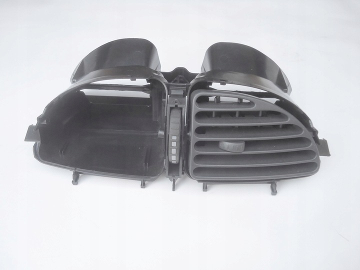 фото №1, Citroen c5 решітка повітропровід середня