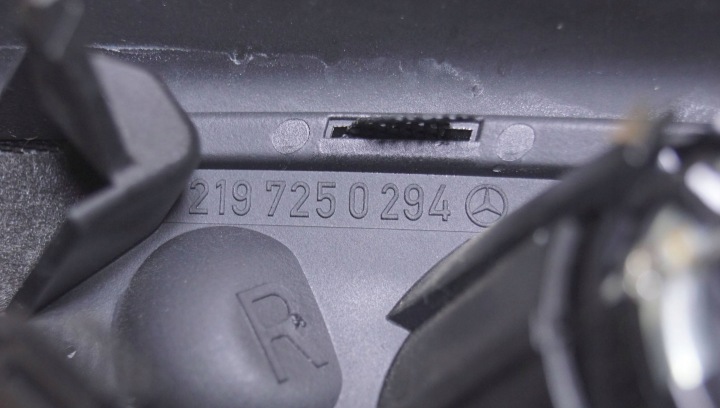 фото №15, Mercedes cls w219 динамик треугольник правое 2197250294 gs321