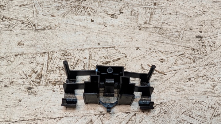 фото №9, Mercedes a117 скоба кліпса кліпса планки даховий a117991069864