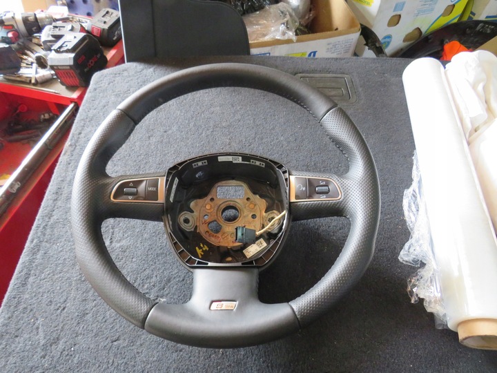 фото №1, Кермо audi a4 b8