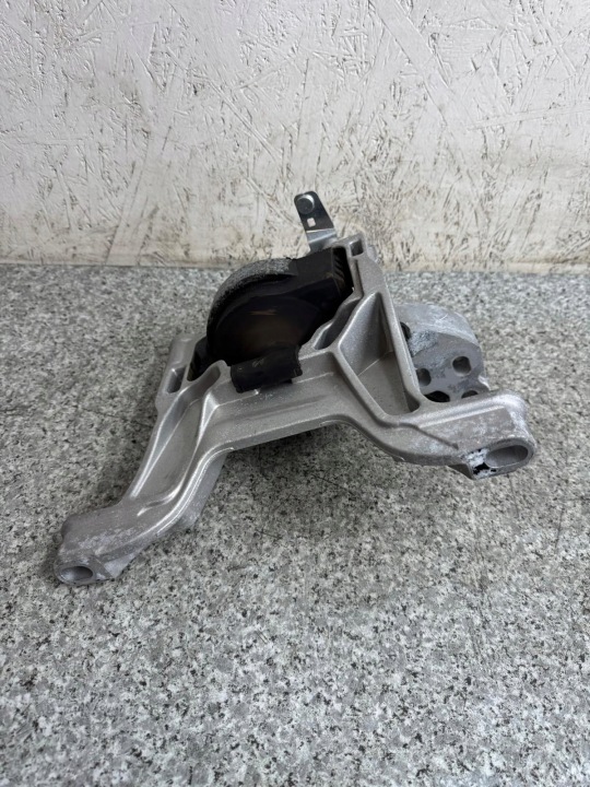 фото №7, Кронштейн подушка двигуна mazda 3 iv bp 2019-2025 2.0 b skyactiv-g