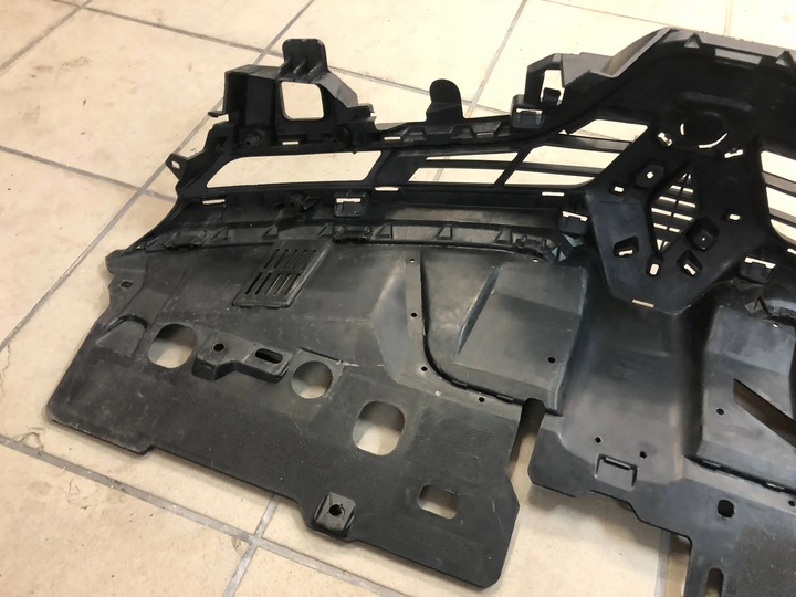 фото №7, Renault clio iv 12-16 решётка решётка радиатора бампера перед