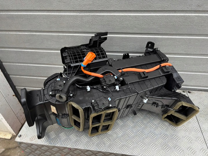 фото №8, Rivian r1t r1s обігрівач комплектна pt00001842-h