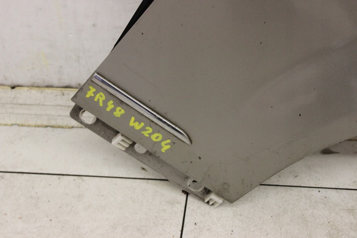 фото №8, Mercedes c класс w204 07r- крыло правые перед переднее 723