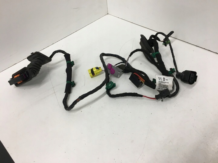 фото №16, Установка дверь перед зад vw golf v 5 plus la7w 5m1971121d