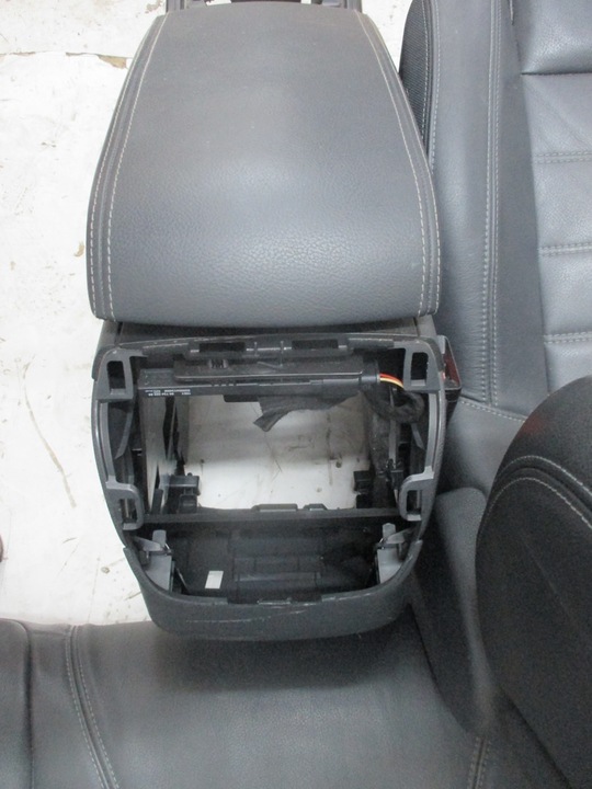 фото №7, Оббивка шкіра сидіння peugeot 508 11r sedan