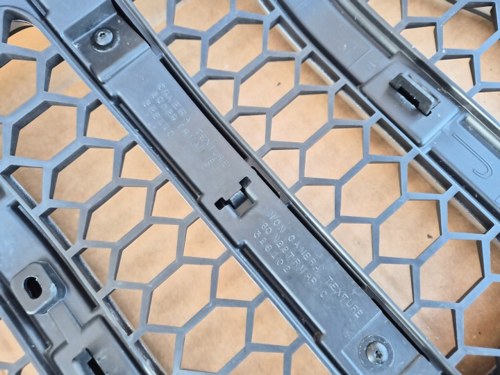 фото №13, Решётка решётка jeep wrangler jt jl оригинал хороший состояние