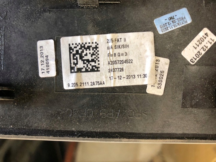 фото №9, Планка dekor лівий перед mercedes w205 2057204522