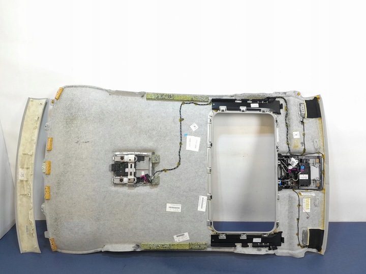 фото №15, Audi a8 d3 длинный потолок козырьки ручки