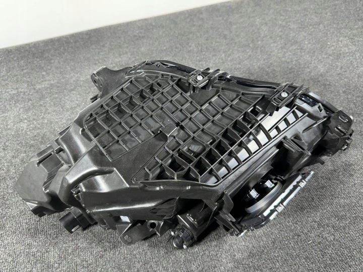 фото №14, Volvo xc40 рестайлинг база led лампа правые перед передняя kpl 32404666 eu идеальная