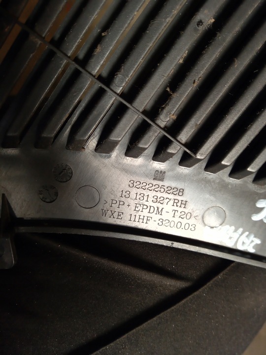 фото №9, Заглушка багажника правые зад opel zafira 13131327 322225228