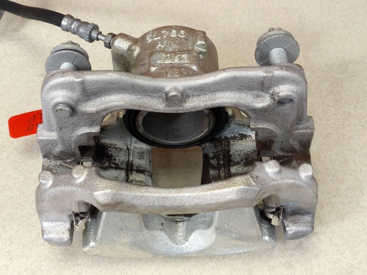 фото №8, Bmw f70 f74 u06 x1 u11 x2 u10 суппорт тормозной левое передний перед 57/24/330