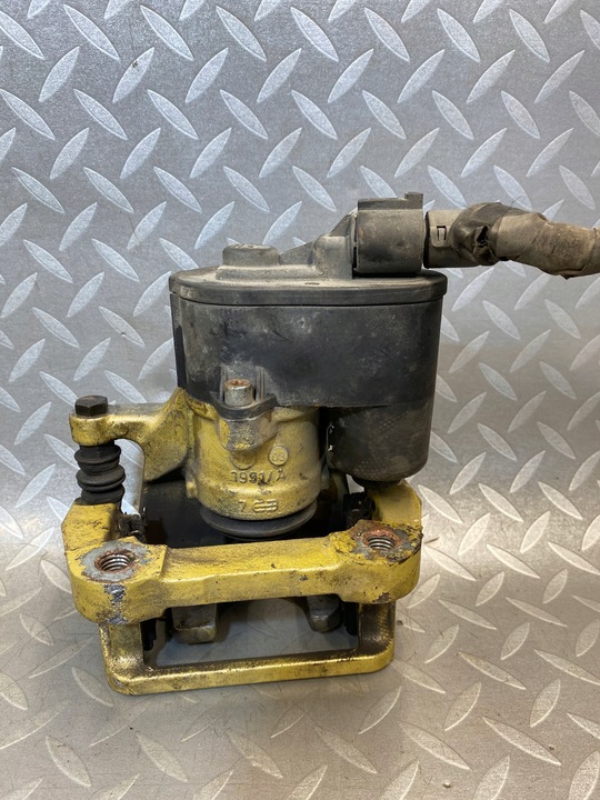 фото №5, Набір комплект затискачів затискачі 316 mm перед зад volvo s60 ii v60 золоті