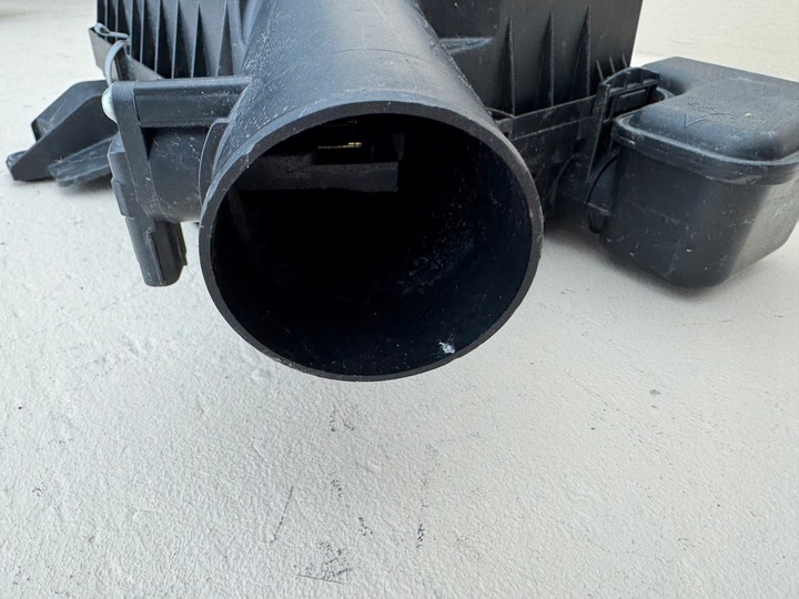 фото №8, Mitsubishi outlander iii 3 15- воздуховод впуск корпус фильтра воздуха 1525a052