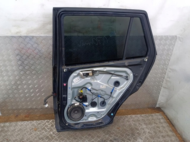 фото №7, Hyundai santa fe ii двері зад праві 2z