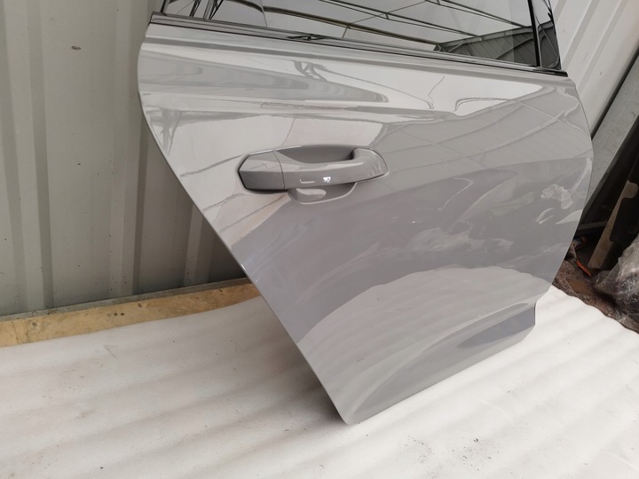 фото №2, Audi rs6 8c 4k двері праві зад