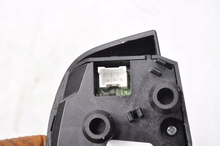 фото №7, Volvo s60 ii v60 кнопки кермо 31334457 31334463 комплект