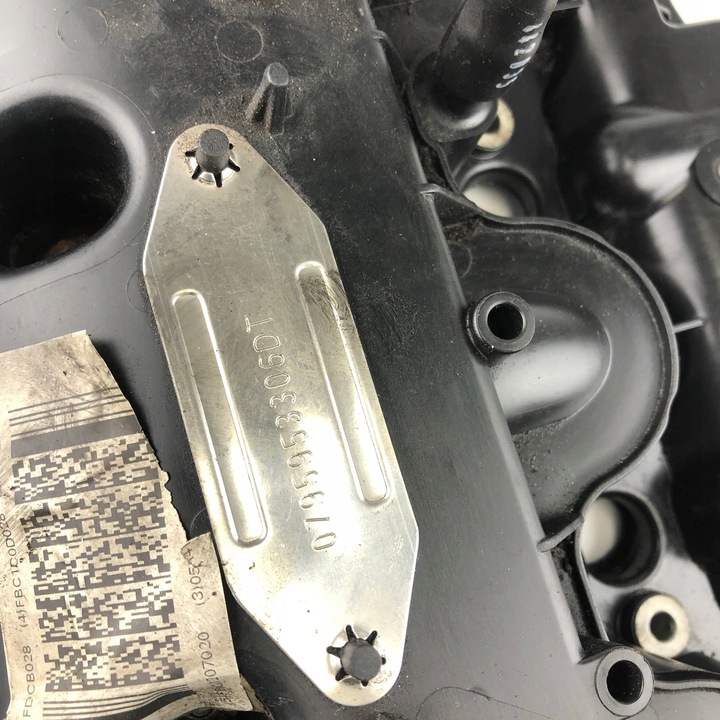 фото №8, Кришка клапанів land rover 3.0 jaguar xf xj 306dt