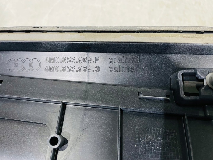 фото №9, Audi q7 4m0853969f quattro молдинг двері ліві зад 2015-2020 рік