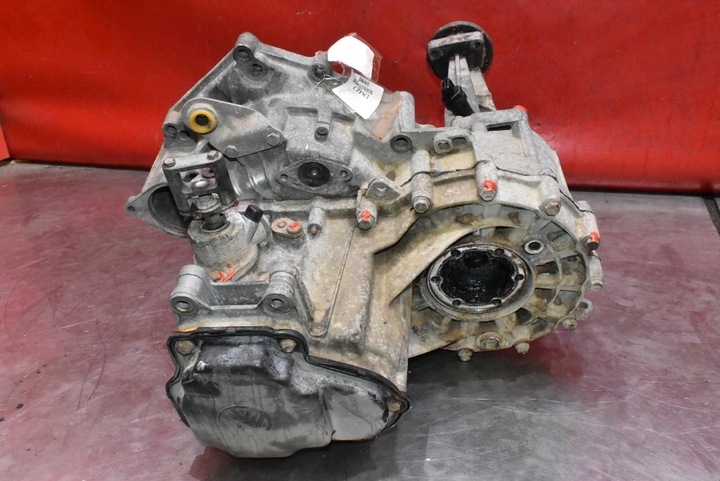 фото №7, Коробка передач коробки передач duj vw transporter t4 2.5 tdi 88 km 90-03