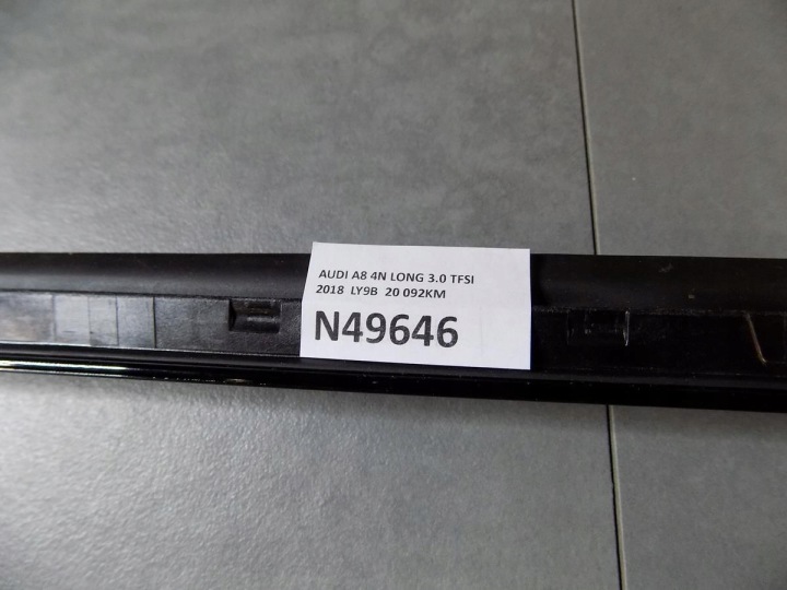 фото №5, Audi a8 4n молдинг отражатель основний  4n0854328